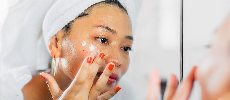 What Makes A Wholesome Pores and skin? Use The Finest Lipid Cream For That!
